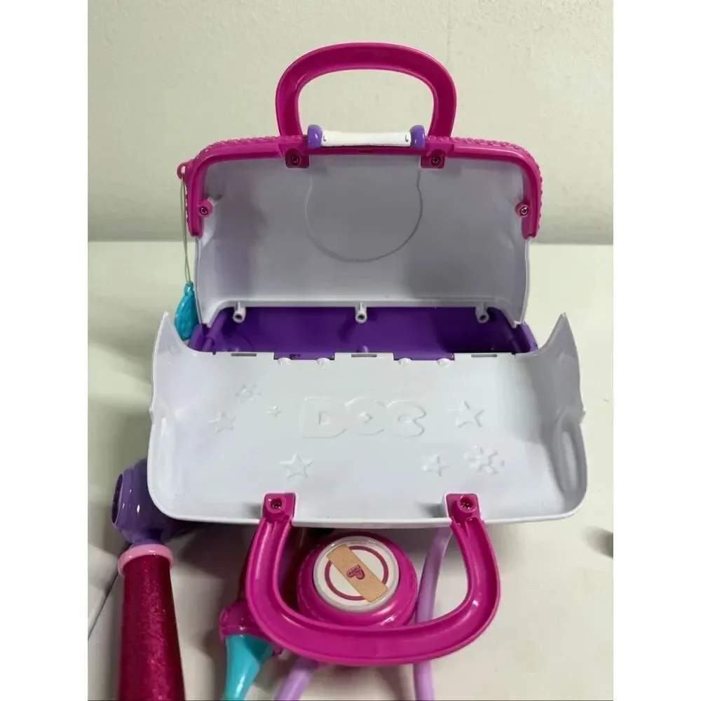 Disney Junior Doc McStuffins Toy Hospital Doctor's Bag Play Set with Accessories